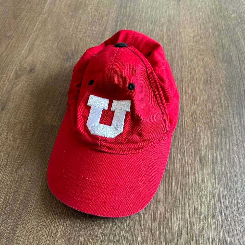 University of Utah Adult Baseball Hat 
Brand Captivating Headwear